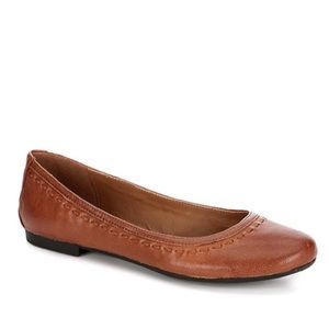 NWOB—WORN ONCE. Frye Toshia Women's Flat